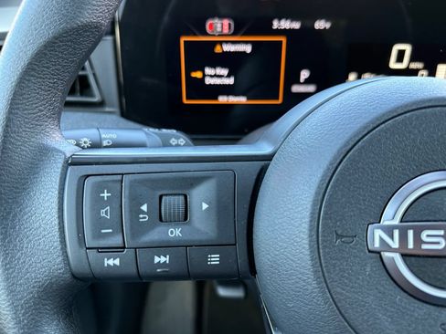 Used 2026 Nissan Kicks SV FWD image 26