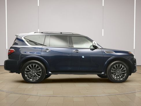 Certified 2023 Nissan Armada Platinum w/ Captain's Chairs Package AWD/4WD image 29