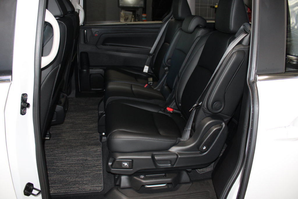 New 2027 Honda Odyssey EX-L image 17