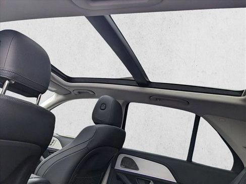 Certified 2025 Mercedes-Benz GLE 350 4MATIC image 18