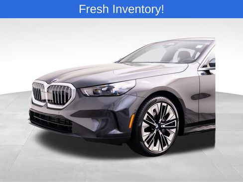 Certified 2026 BMW 540i xDrive AWD/4WD image 32