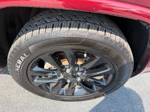 Used 2020 Jeep Grand Cherokee Altitude RWD image 6