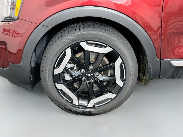 Used 2024 Kia Telluride EX w/ EX Captain's Chair Package AWD/4WD image 10