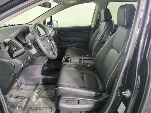 Certified 2025 Honda Odyssey Touring image 13