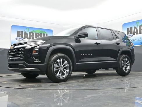 New 2026 Chevrolet Equinox LT image 18