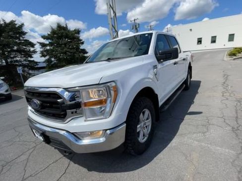 Certified 2022 Ford F150 XLT w/ Trailer Tow Package AWD/4WD image 5