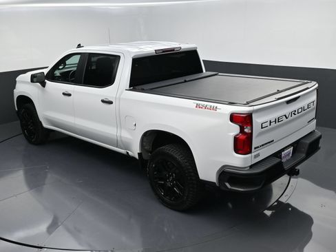 Used 2022 Chevrolet Silverado 1500 Custom Trail Boss w/ LPO, Dark Essentials Package AWD/4WD image 44