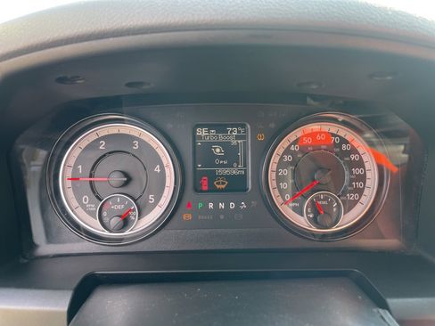 Used 2018 RAM 2500 Tradesman w/ Chrome Appearance Group image 30