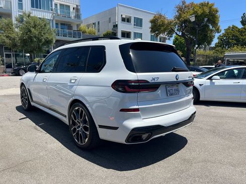 Used 2024 BMW X7 xDrive40i w/ M Sport Package AWD/4WD image 13