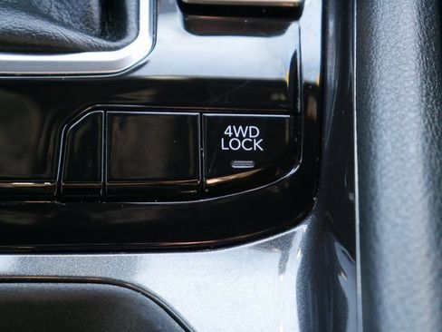 Used 2024 Jeep Compass Latitude image 22