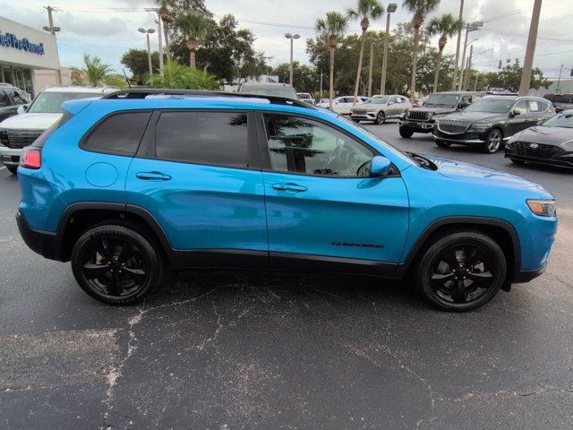 Used 2021 Jeep Cherokee Latitude Plus FWD image 3