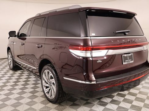 Used 2023 Lincoln Navigator Reserve AWD/4WD image 24