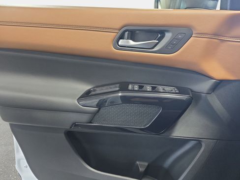 New 2026 Nissan Pathfinder Platinum w/ Cargo Package image 26