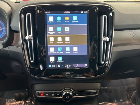 Used 2023 Volvo XC40 Recharge Ultimate w/ Protection Package Premier image 20