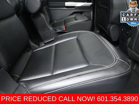 Used 2023 Ford Explorer XLT w/ Equipment Group 202A AWD/4WD image 22