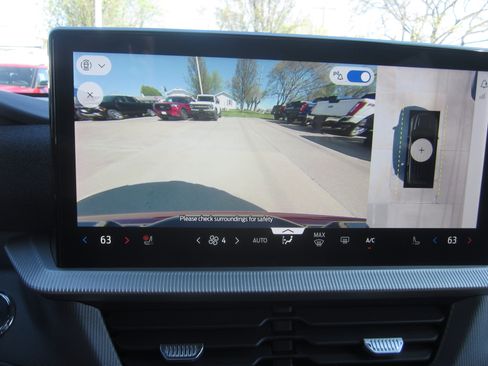 Used 2025 Ford Explorer ST AWD/4WD image 22