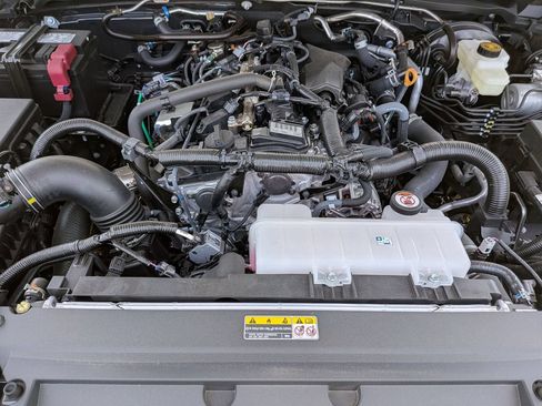 New 2026 Toyota Tacoma SR5 AWD/4WD image 32