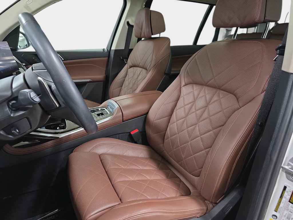 Certified 2023 BMW X7 xDrive40i w/ Premium Package AWD/4WD image 17