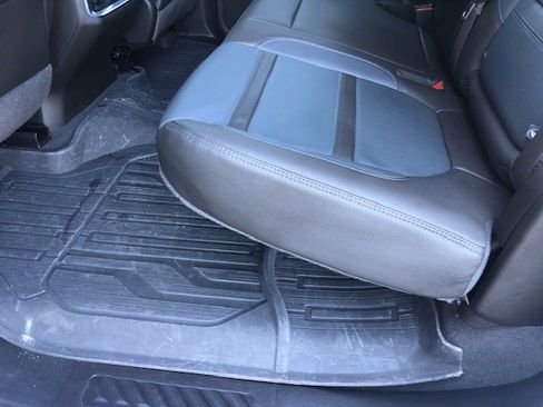 Used 2022 GMC Sierra 3500 Denali w/ Denali Ultimate Package image 21