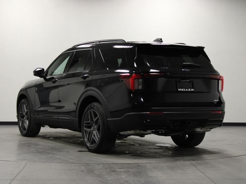 New 2026 Ford Explorer ST-Line w/ ST-Line Street Pack image 6