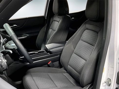 Used 2025 Chevrolet Equinox LT image 20