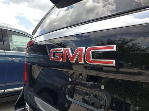 New 2026 GMC Yukon XL Elevation w/ Elevation Premium Package AWD/4WD image 7