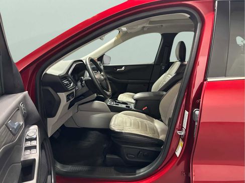 Used 2023 Ford Escape SE w/ PHEV Premium Package image 11