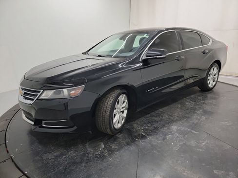 Used 2017 Chevrolet Impala LT image 3