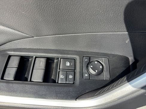 Used 2025 Toyota RAV4 LE image 20