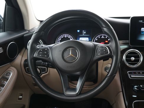 Used 2016 Mercedes-Benz GLC 300 4MATIC image 17