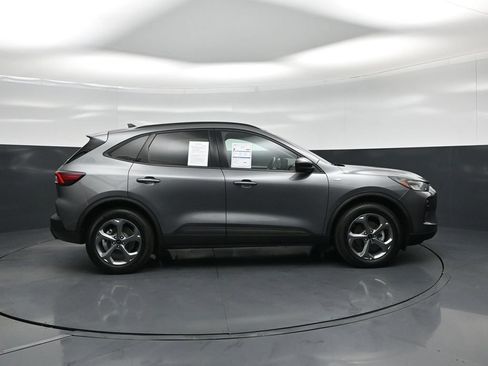 Used 2025 Ford Escape ST-Line w/ Tech Pack #1 FWD image 21