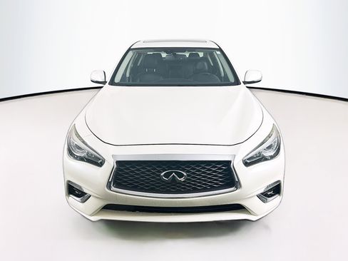 Used 2019 INFINITI Q50 Luxe w/ Essential Package (3.0T Luxe) image 2