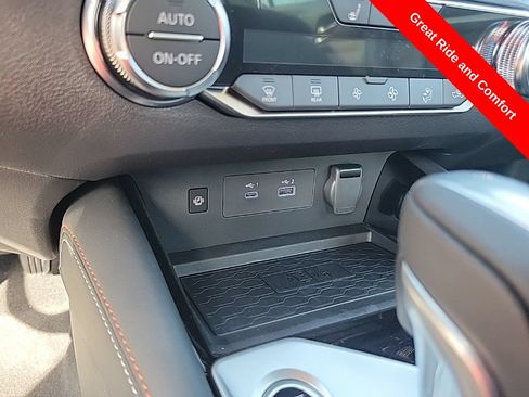 New 2025 Nissan Altima 2.5 SR w/ SR Premium Package FWD image 27