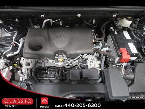 Used 2025 Toyota RAV4 XLE FWD image 21