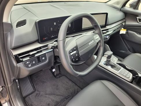 New 2026 Kia Sportage SX FWD image 9