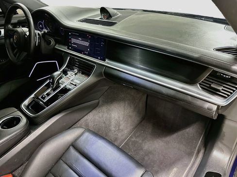 Certified 2023 Porsche Panamera 4 Platinum Edition AWD/4WD image 30