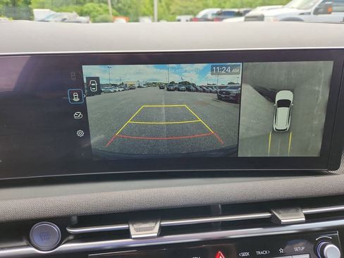 Used 2025 Hyundai Tucson Limited image 17