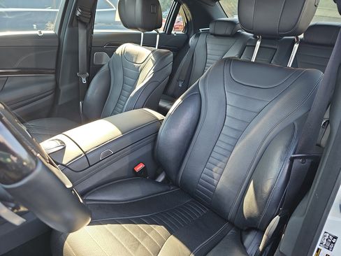 Used 2019 Mercedes-Benz S 560 4MATIC Sedan image 16