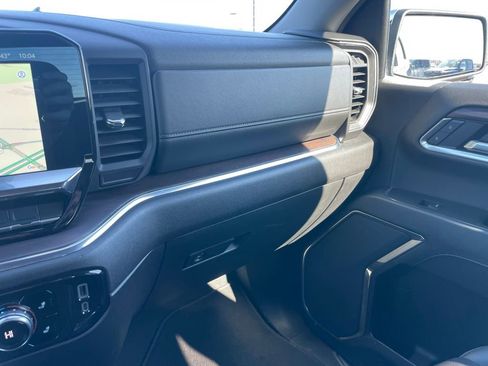 Used 2025 GMC Sierra 1500 SLT AWD/4WD image 53