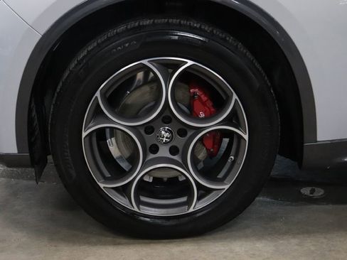 Used 2023 Alfa Romeo Stelvio Ti image 25