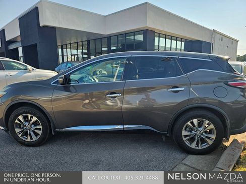 Used 2015 Nissan Murano S AWD/4WD image 9