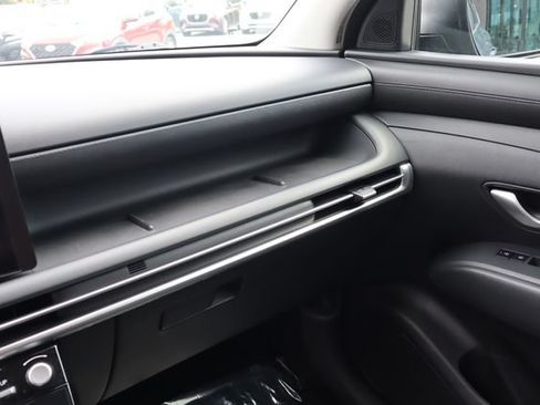 Used 2025 Hyundai Tucson SEL FWD image 32