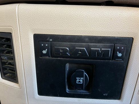 Used 2017 RAM 1500 Laramie w/ Convenience Group image 20