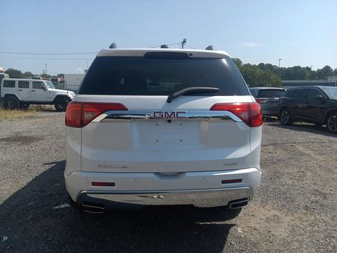 Used 2019 GMC Acadia Denali w/ Technology Package AWD/4WD image 5