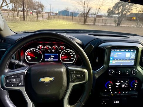 Used 2021 Chevrolet Silverado 1500 LT w/ Texas Edition Plus image 14