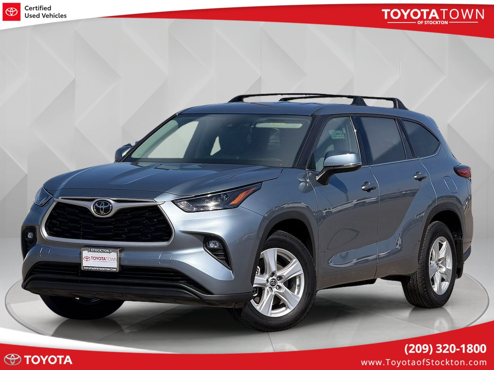 Certified 2022 Toyota Highlander LE AWD/4WD image 1