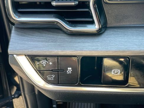Certified 2023 Kia Sportage X-Line w/ X-Line Premium Package AWD/4WD image 12