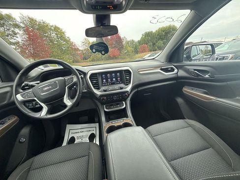 Certified 2023 GMC Acadia SLE w/ Driver Convenience Package image 24