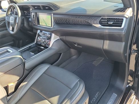 Certified 2023 GMC Yukon Denali image 30