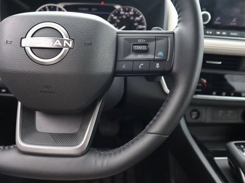 Certified 2025 Nissan Rogue SV AWD/4WD image 19